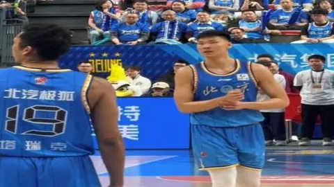 黄健翔热议：谢晖战术调整，是否持续施压？